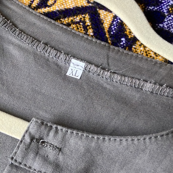 Earthy gray/brown, lightweight dress with handy side pockets. - Picture 4 of 5